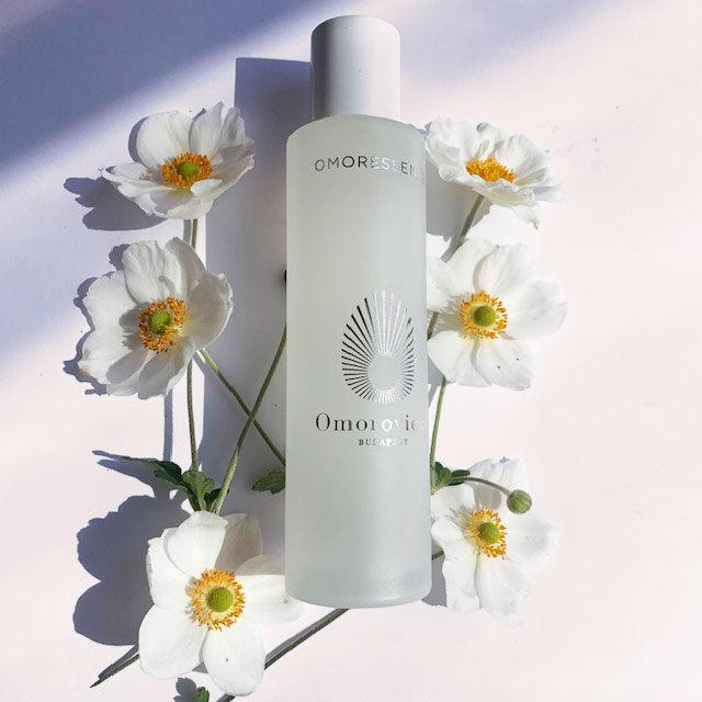 omo-essence